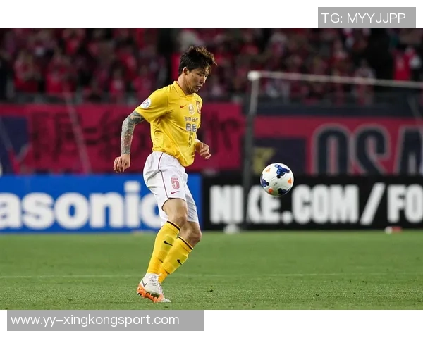 张琳芃门前惊险头球解围助海港化险为夷精彩瞬间回顾