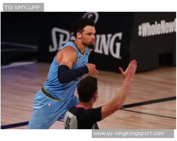 狄龙布鲁克斯勇猛表现24投10中砍下全队最高25分正负值加8助力球队胜利