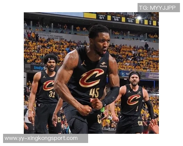 米切尔半场表现抢眼16分钟内高效贡献12分3板1助1断1帽